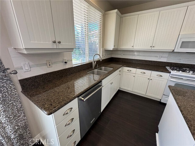 Building Photo - 35771 Bobcat Way