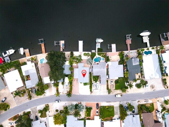 Building Photo - 314 Bahia Vista Dr