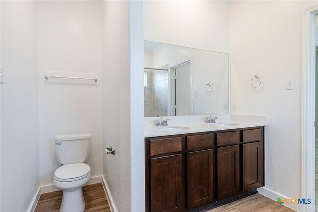 Building Photo - 305 Arnage Dr