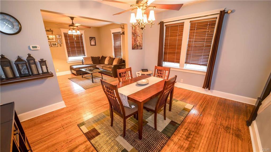 dining room - 908 Porter St