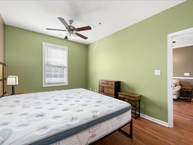 Building Photo - For Rent: Beautifully updated 2-bed/2-bath condo, Sandpiper Village, Rehoboth. $2,000.00/month. P...