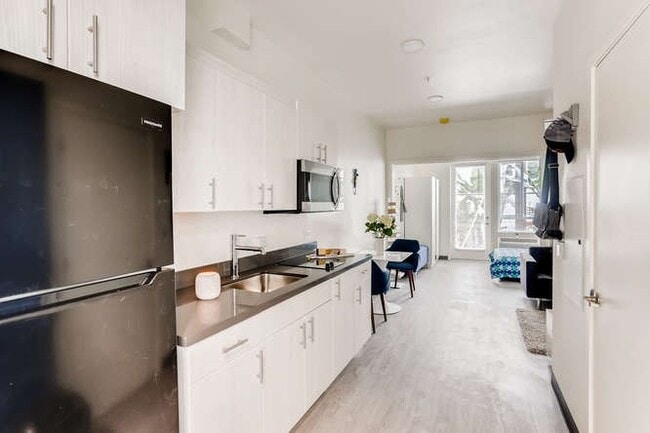 Floorplan - 4252 Crenshaw