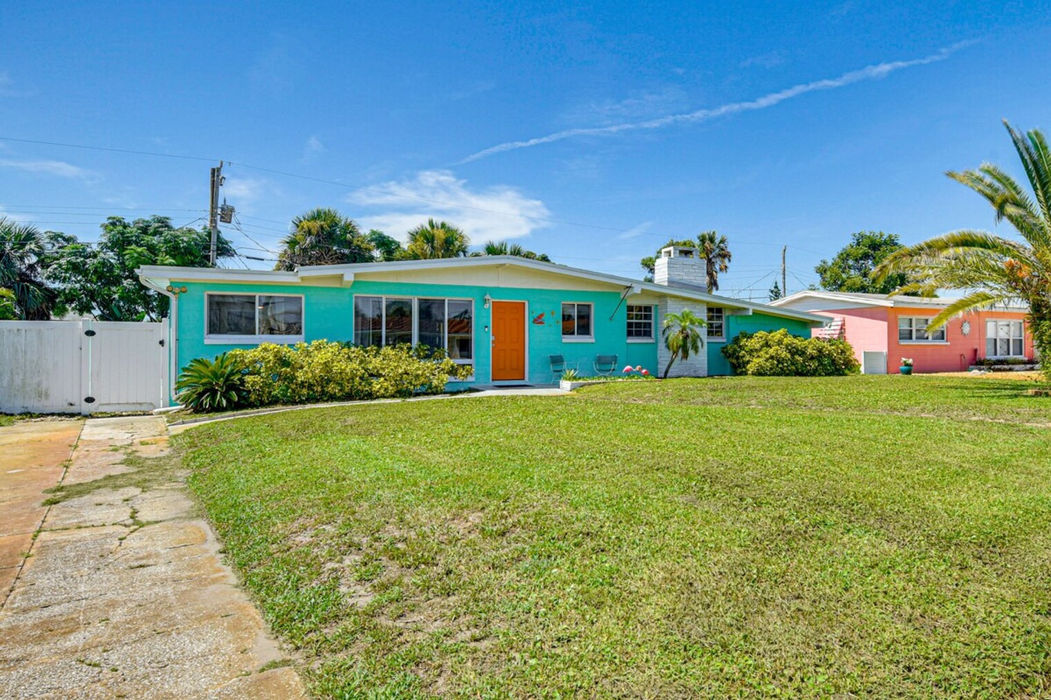 Building Photo - 103 Essex Dr