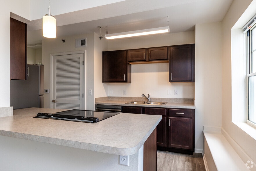 2BR, 2BA - 1,200SF - Kitchen - Ellison Apartments