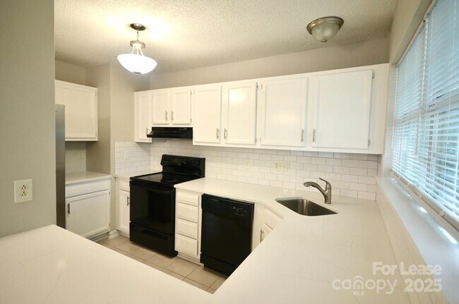 Building Photo - 3710 Burntwood Ct