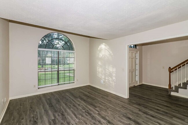 Building Photo - 22947 Benbury Dr