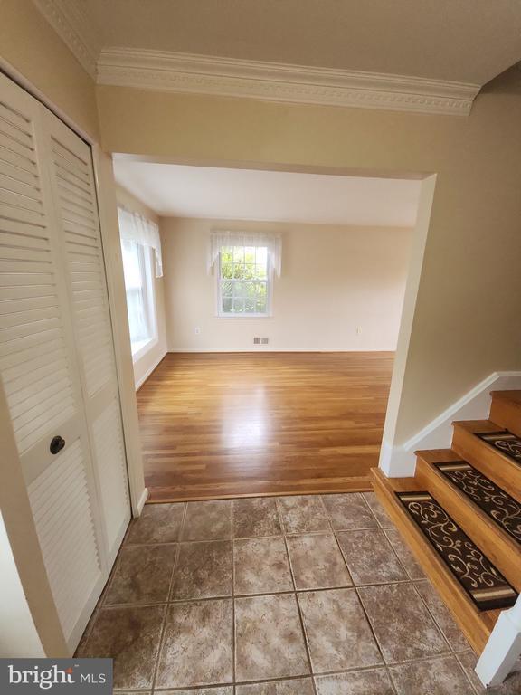 Building Photo - 2820 Vixen Ln