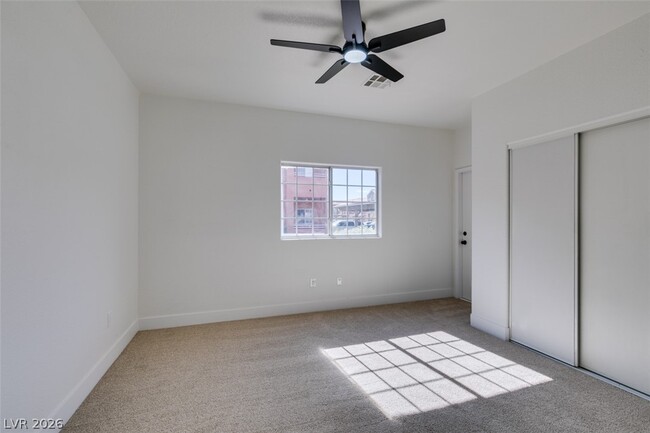 Building Photo - 4730 E Craig Rd