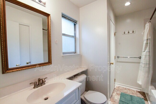 Building Photo - 7910 Ceberry Dr