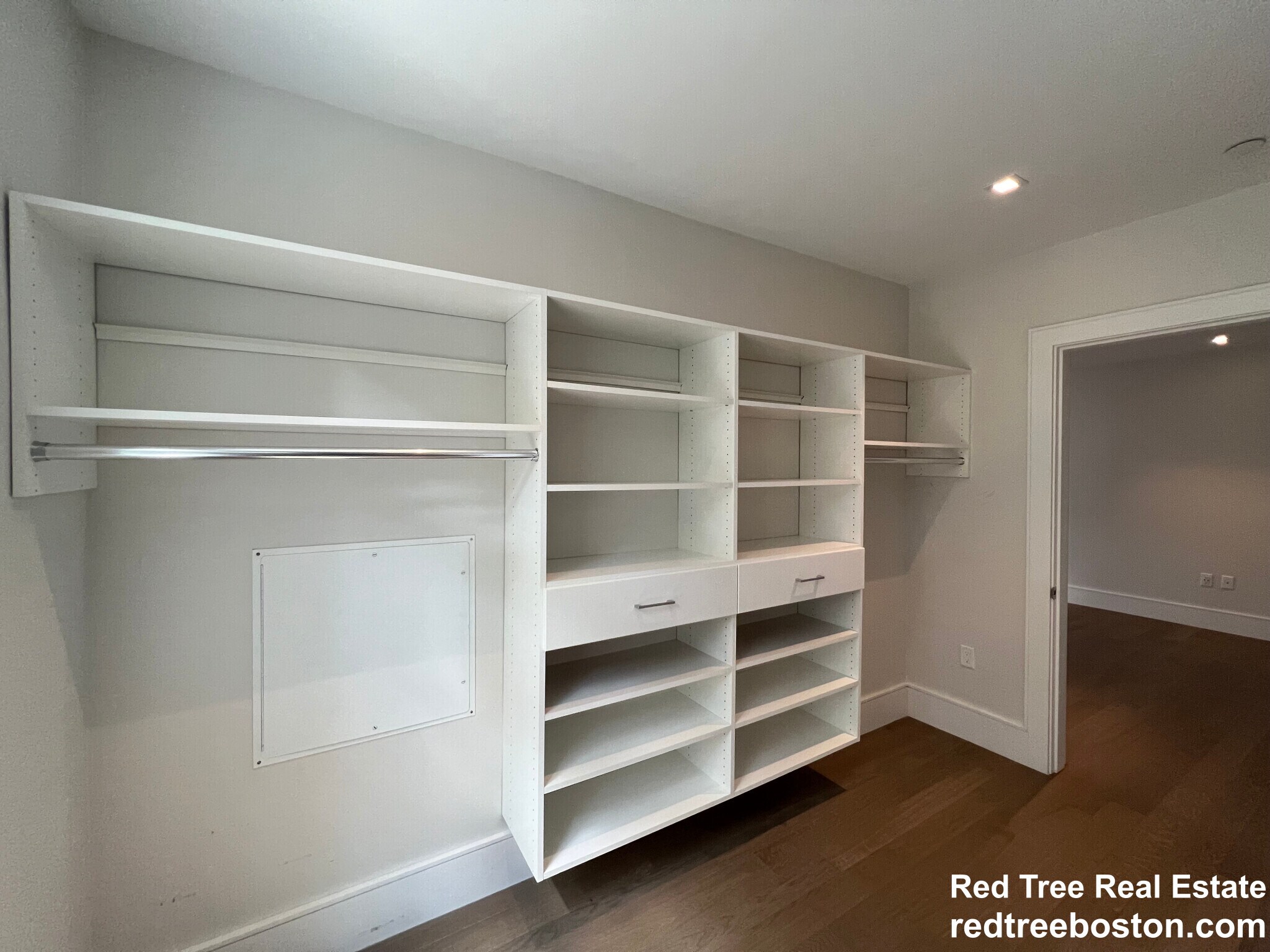 Building Photo - 20 Marion St