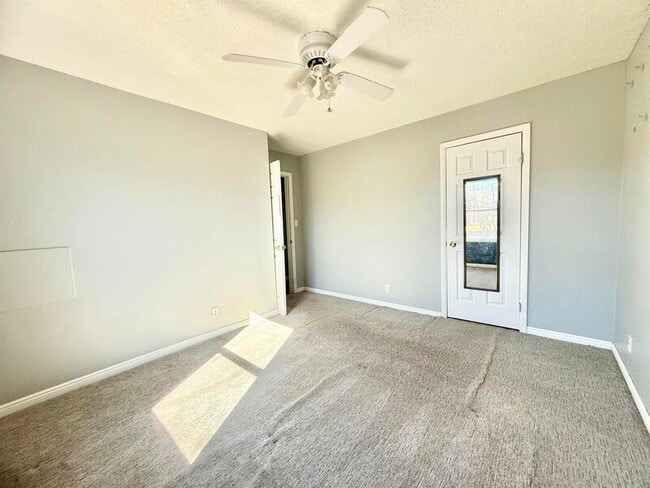 Building Photo - 1334 Sudbury Ave