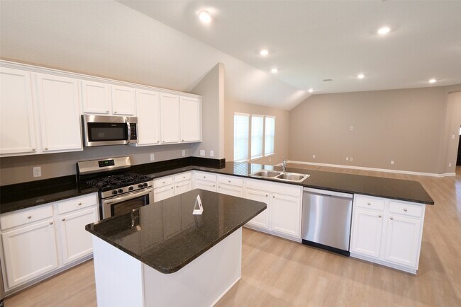 Building Photo - 7211 Songlark Lndg Ct