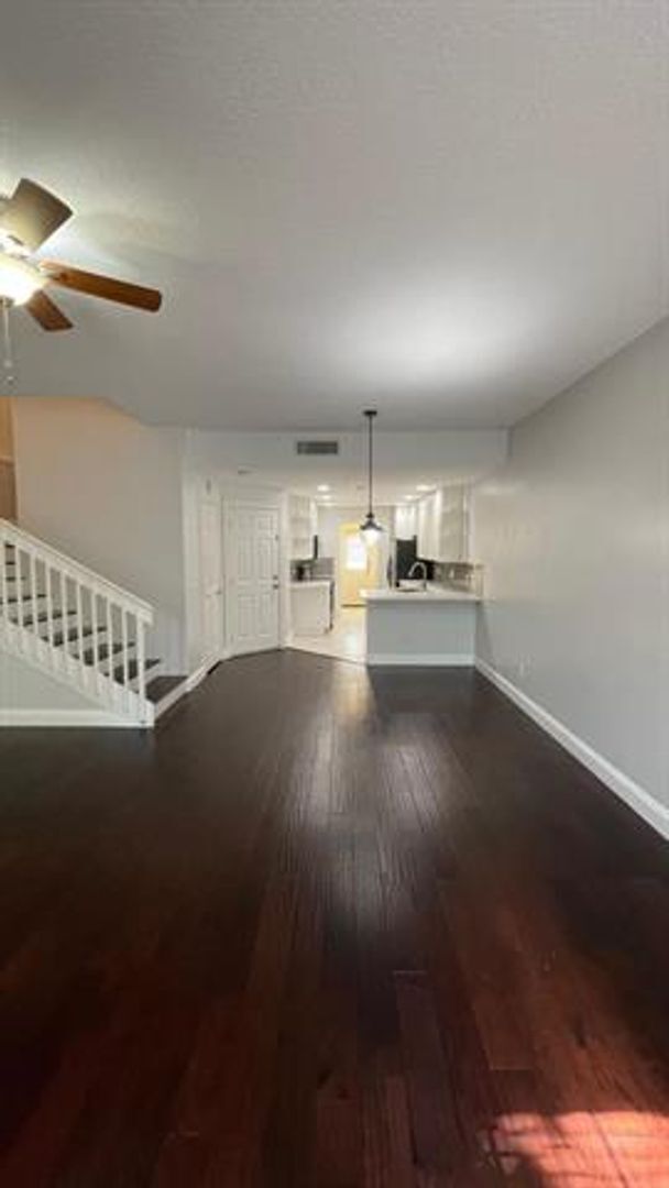 Building Photo - 3264 W Community Dr