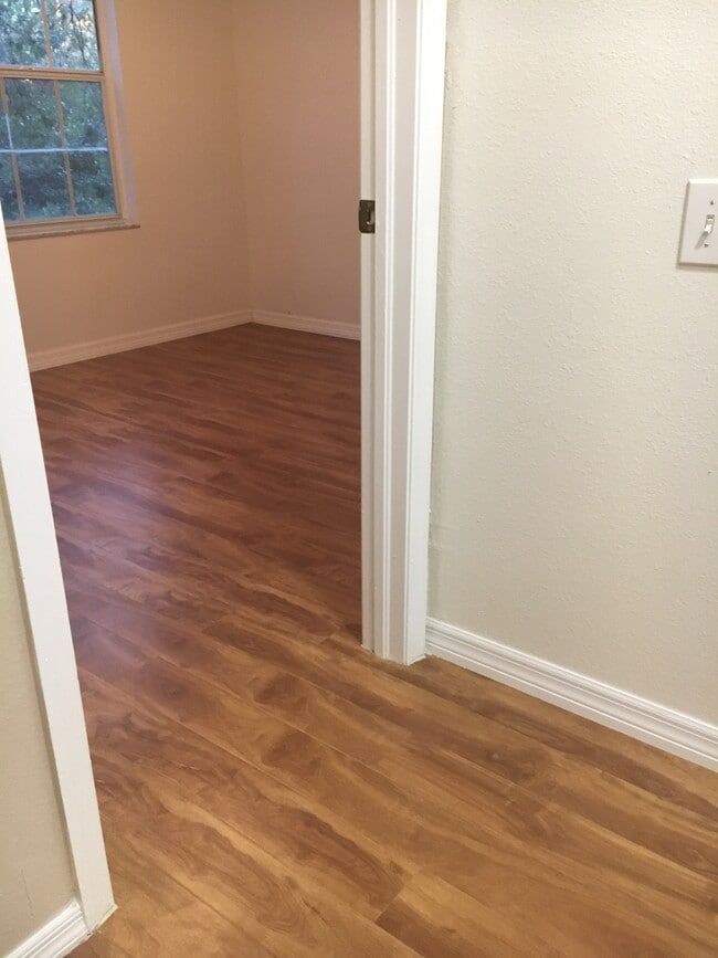 Building Photo - 8652 Hunters Key Cir