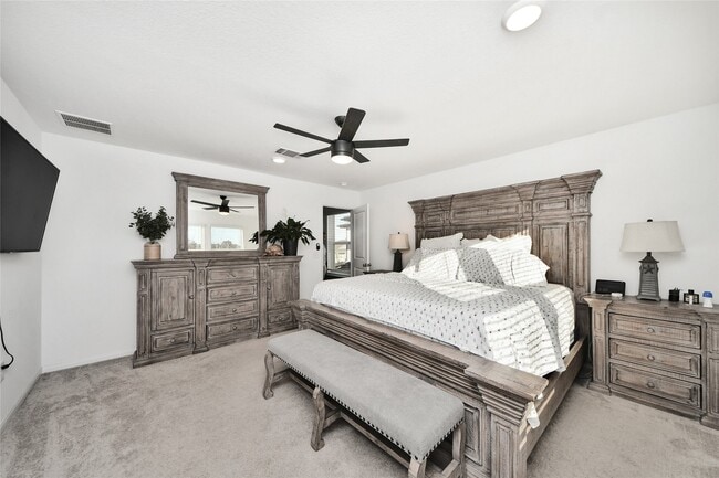 Building Photo - 25928 Chicory Dr