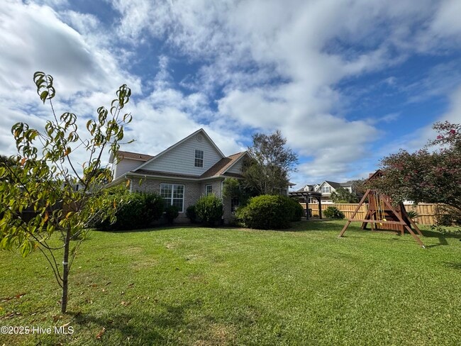 Building Photo - 1011 Ginger Lily Way