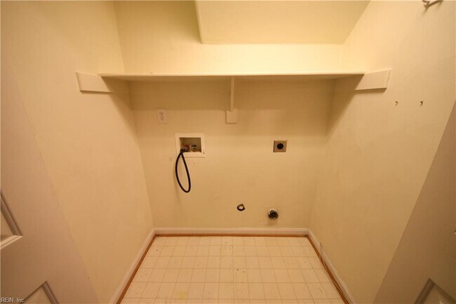 Building Photo - 1109 Lady Ashley Dr