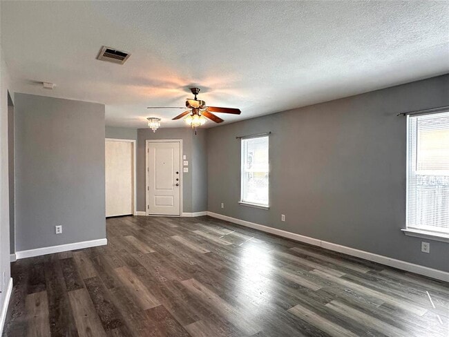 Building Photo - 5604 Man O War Dr