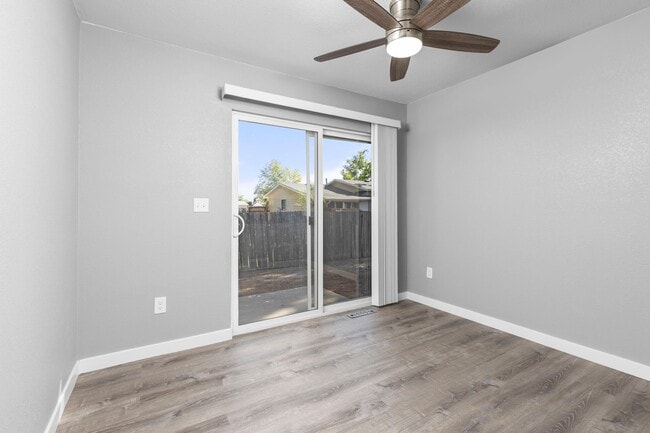 Building Photo - 508 King Ct