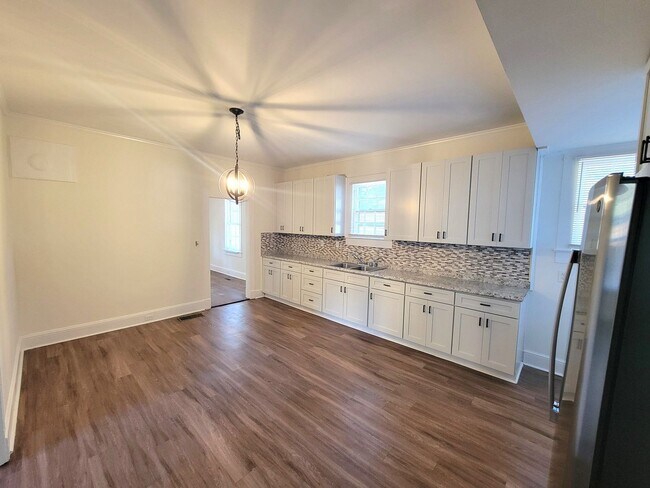 Building Photo - Bungalow in Kannapolis with Rocking Chair Front Porch
