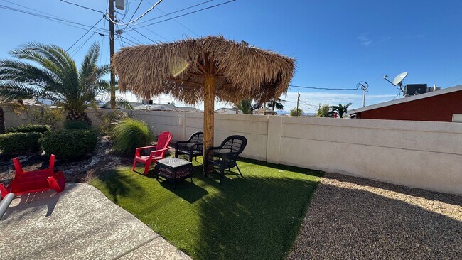 Building Photo - Furnished Pool Home Rental!!
