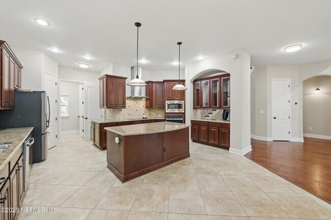Building Photo - 2600 Wrightson Dr