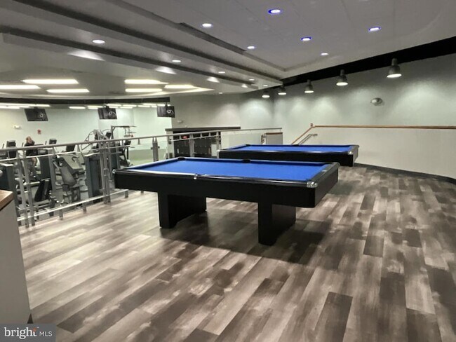 Building Photo - 1021 Arlington Blvd