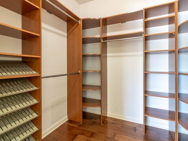 Building Photo - Single family - unfurnished - YEAR ROUND rental - Mill Pond Acres