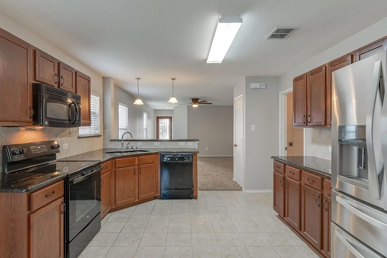 Building Photo - 8833 Quarry Ridge Trl