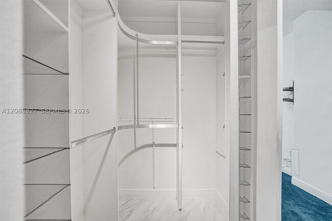 Building Photo - 888 Brickell Key Dr