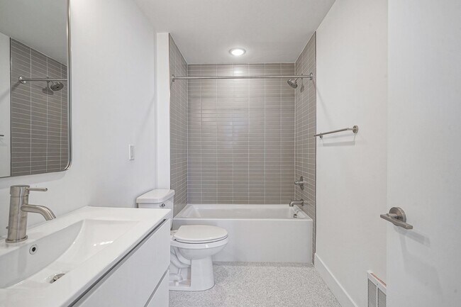 Building Photo - 2654 Coral St