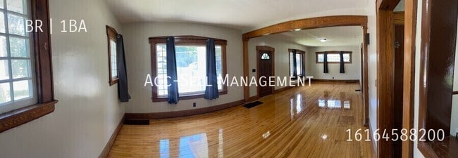 Building Photo - 14535 16th Ave