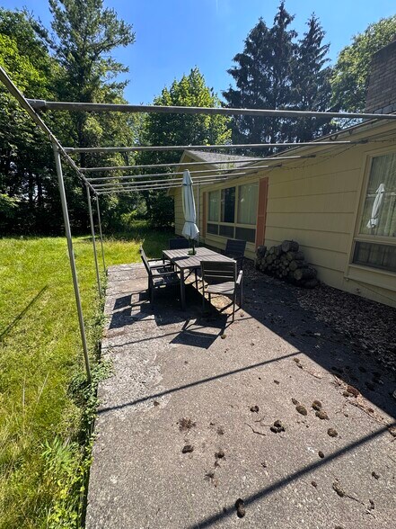 Building Photo - 9 Courtenay Cir