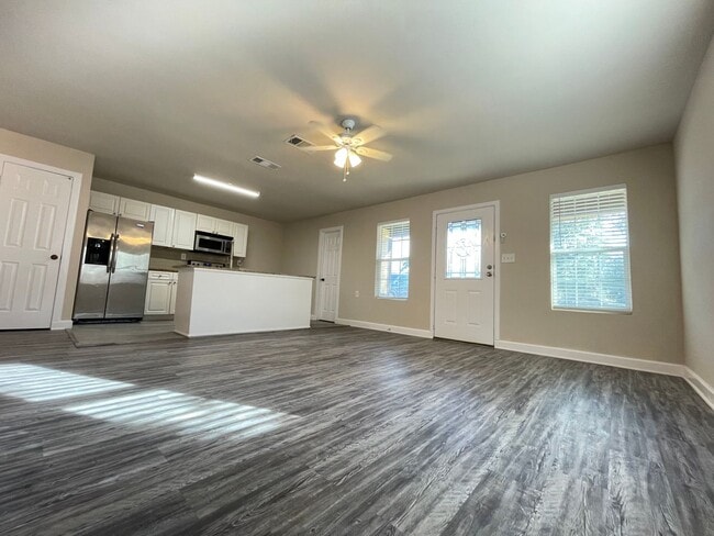 Building Photo - 7184 Alcove St