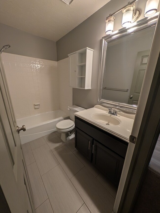 Building Photo - Great home in an amazing location!!