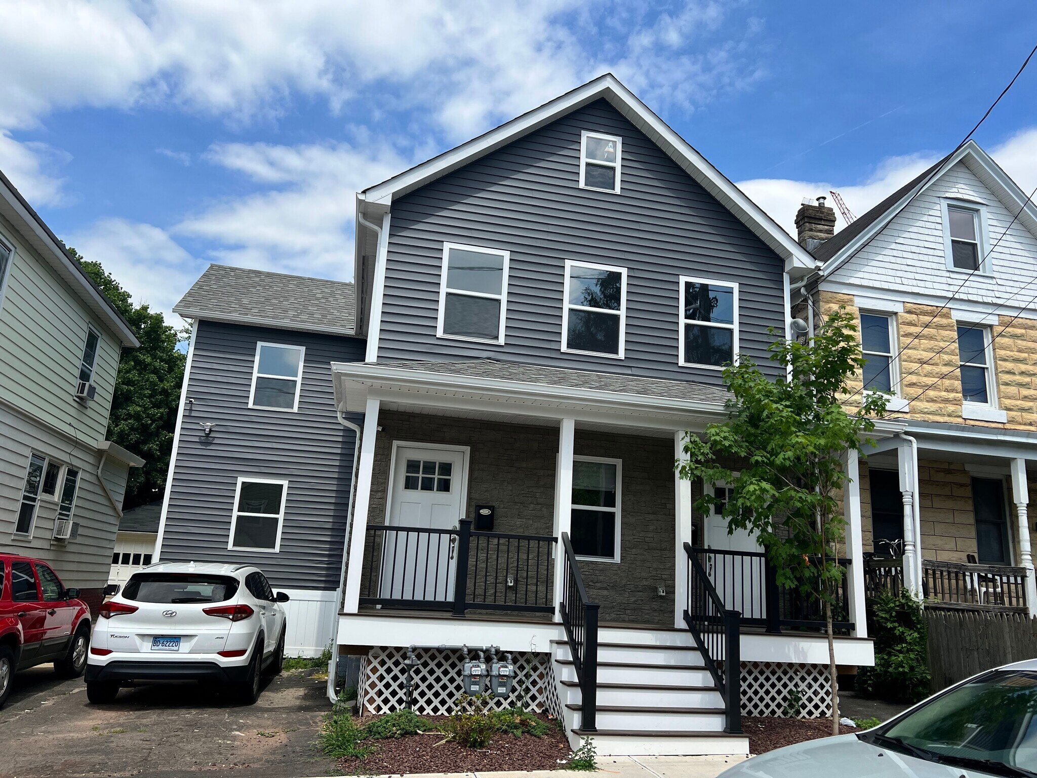 Building Photo - 75 Plum St