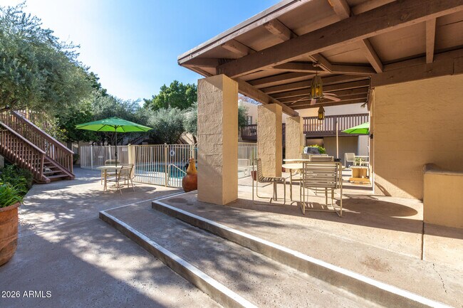 Building Photo - 6240 N 16th St