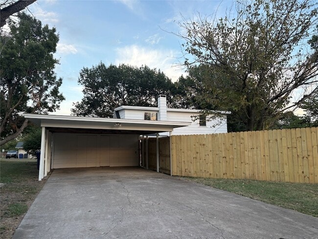 Building Photo - 2119 Quail Run