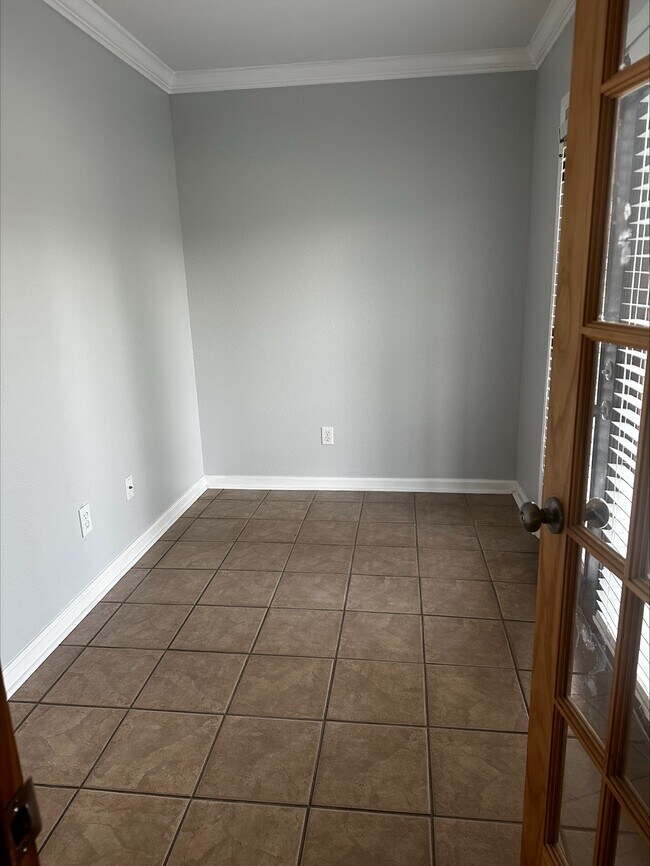 Office - 137 Lullwood Dr