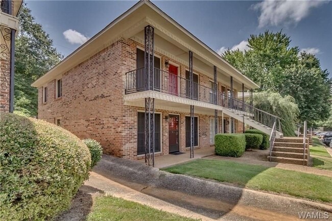 Building Photo - 307 BLUE WAVE PROPERTIES, LLC