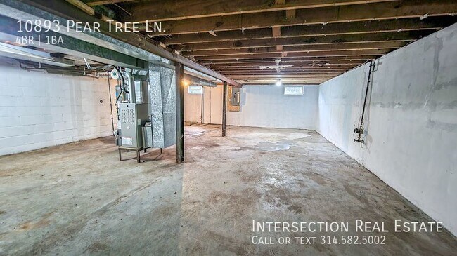 Building Photo - Completely Updated Four Bedroom in St. Ann...