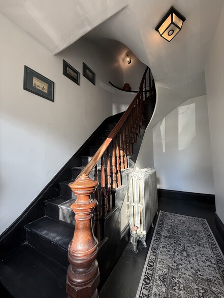 Primary Photo - 67 North St