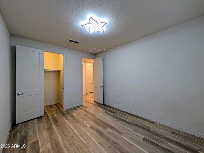 Building Photo - 5902 N 86th Dr