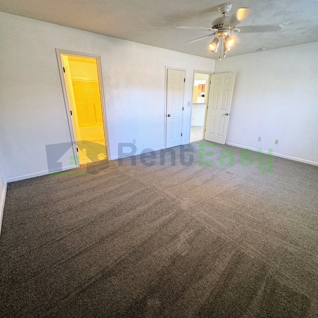 Building Photo - 2038 Coral Ivy Ln