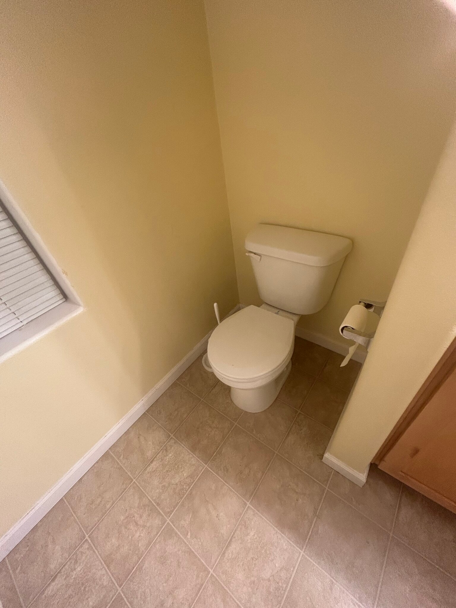 Building Photo - 10723 SW Canterbury Ln