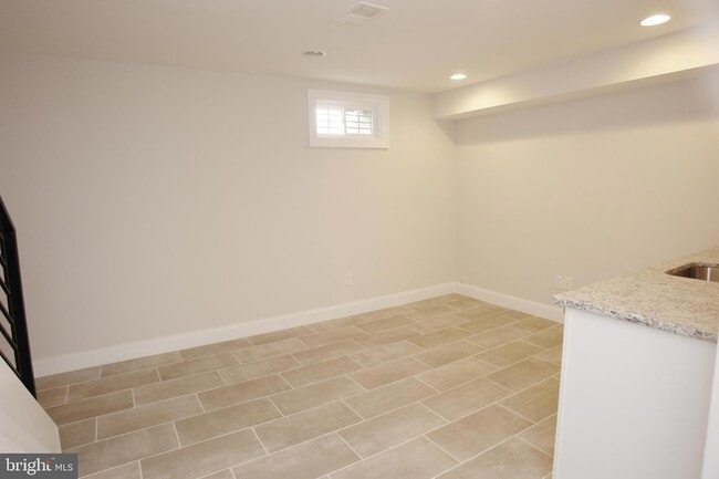 Building Photo - 12307 Chesterton Dr