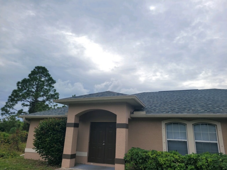 Building Photo - 2813 34th St W