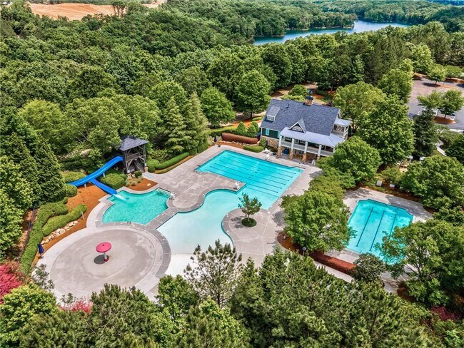 Building Photo - 113 Greenbrier Way