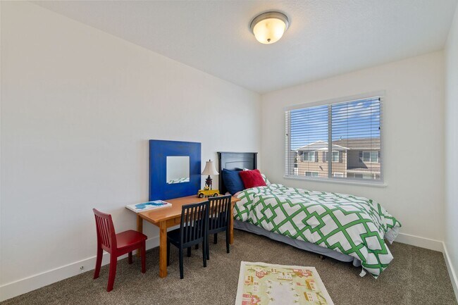 Building Photo - 3 Bedroom Tremonton Apartment Home