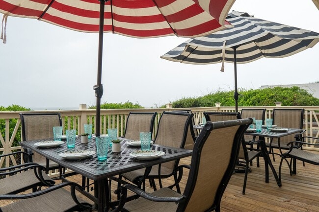 Building Photo - Beautiful 7-Bedroom Beachfront Home on 30A